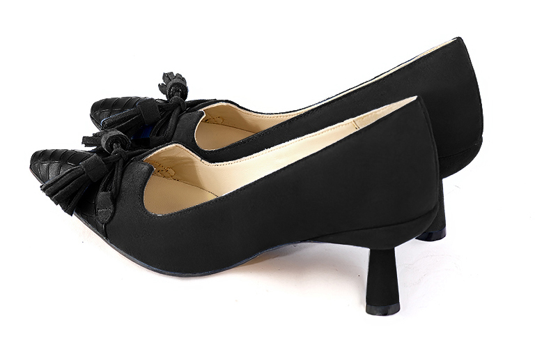 Satin black women's dress pumps, with a knot on the front. Tapered toe. Medium spool heels. Rear view - Florence KOOIJMAN